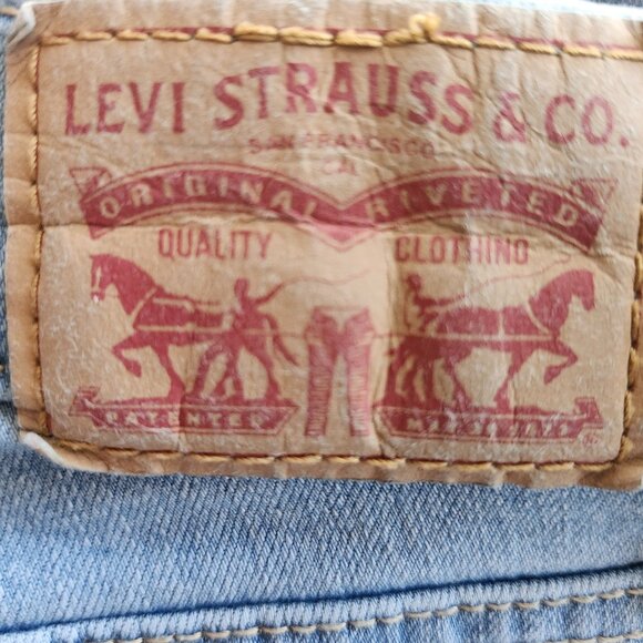 Levi's Women's 318 Shaping Wide Leg Jeans Size 29 Light Blue Denim - Picture 4 of 5